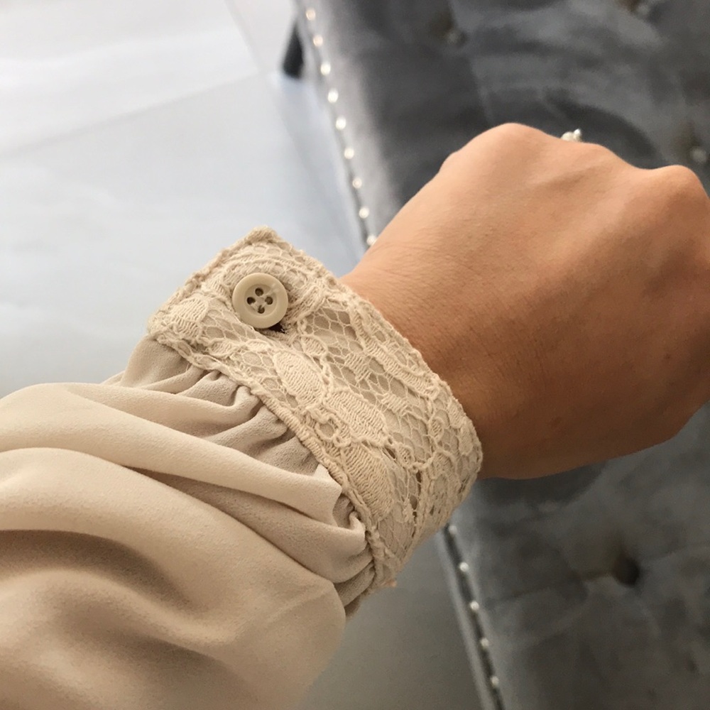 Button down - Picture 3 of 7